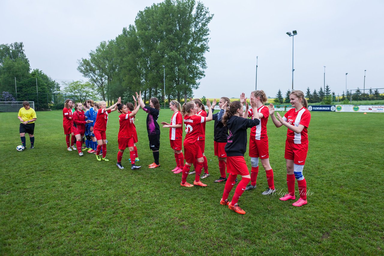 Bild 367 - wCJ SV Steinhorst/Labenz - VfL Oldesloe : Ergebnis: 18:0